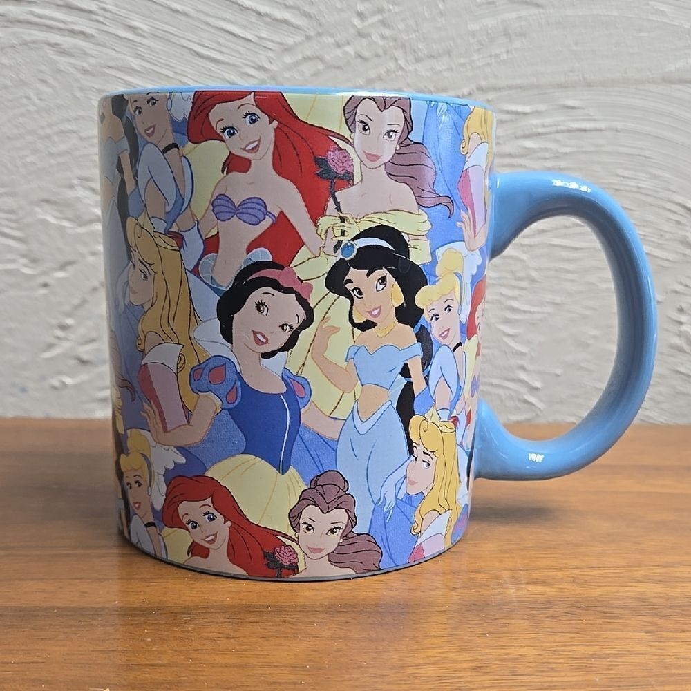 DISNEY PRINCESS OVERSIZED COFFEE MUG